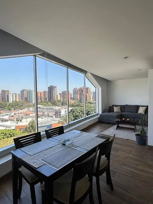 Apto Con Hermosa Vista Al Aeropuerto Zona 13 과테말라 0*,  과테말라